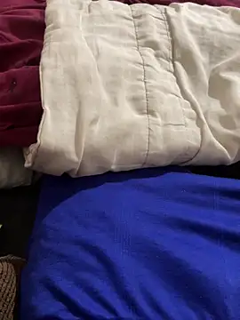 Exclusiveboy69 online show from May 14, 2026, 4:04 pm