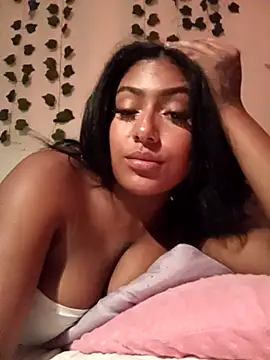 Snapshot of Emma_Dancer chatting on March 2, 2026, 2:45 am Emma Dancer online show from March 2, 2026, 2:45 am