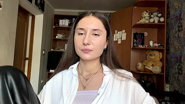 poly princess online show from April 13, 2026, 11:03 am