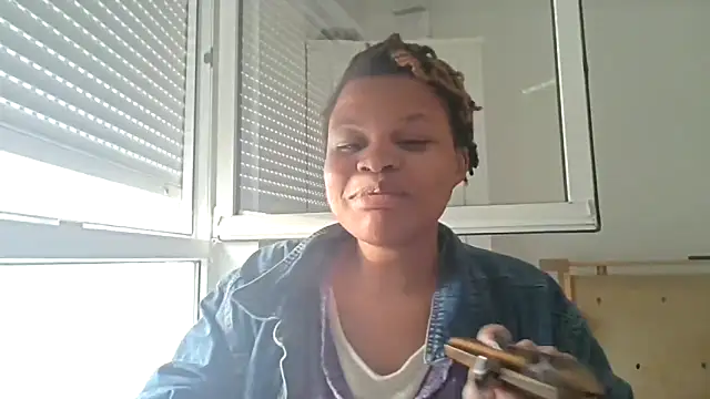 DolliaStarz online show from March 16, 2026, 5:05 pm