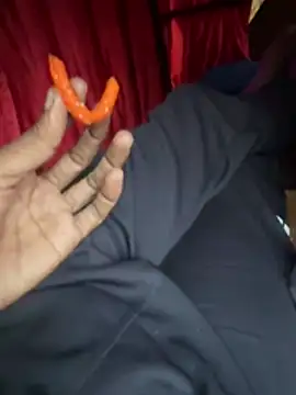 neekosam12 online show from March 15, 2026, 12:23 pm