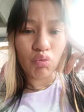 Snapshot of Persefone1331 chatting on March 4, 2026, 8:05 pm Persefone1331 online show from March 4, 2026, 8:05 pm