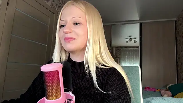 JeneeBIanks online show from March 10, 2026, 11:58 am