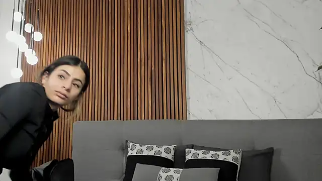 Amara Velvet  online show from July 9, 2026, 9:58 pm