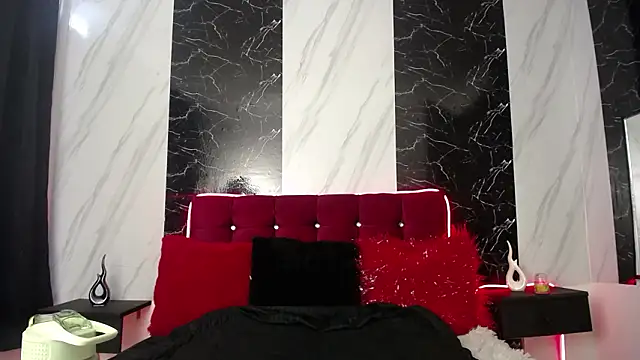 SofiaMoreno  online show from February 24, 2026, 1:45 pm