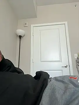 makeherfeelg online show from February 24, 2026, 6:42 pm