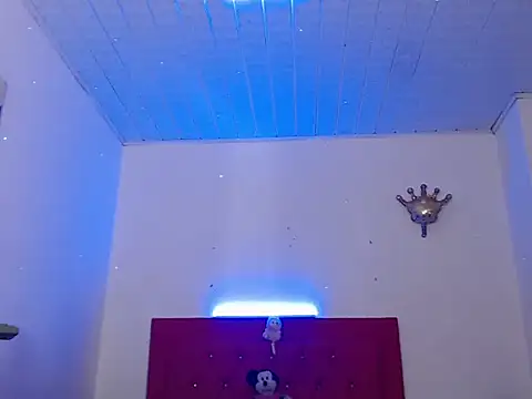 cellesthee online show from April 20, 2026, 6:05 am