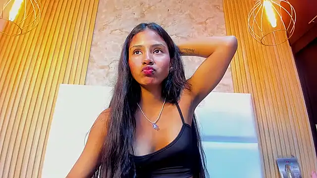 Juna Hyl online show from March 5, 2026, 3:25 am