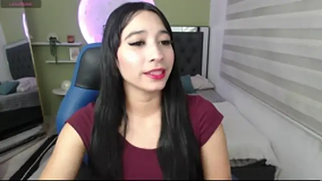 Snapshot of ivvoncute chatting on May 20, 2026, 1:24 am ivvoncute online show from May 20, 2026, 1:24 am
