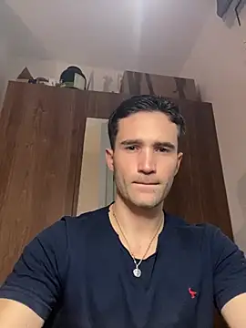 Snapshot of dimitri25987 chatting on February 20, 2026, 9:00 am dimitri25987 online show from February 20, 2026, 9:00 am