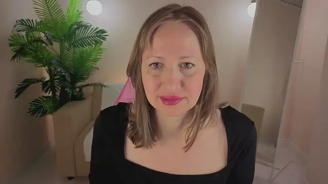 Elizabeth Andersonn online show from March 3, 2026, 1:45 am