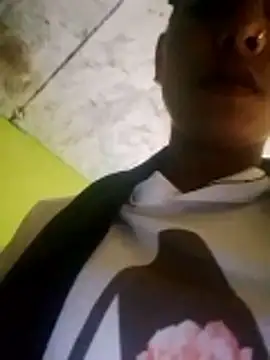 wifedesi7050 online show from April 11, 2026, 12:09 pm