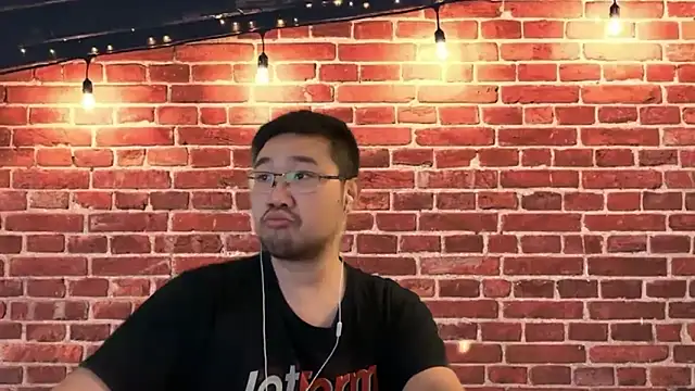 Snapshot of jasonryu2025 chatting on March 2, 2026, 7:21 pm jasonryu2025 online show from March 2, 2026, 7:21 pm