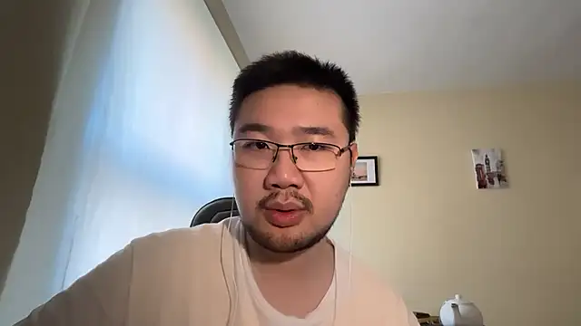 jasonryu2025 online show from April 24, 2026, 9:33 am