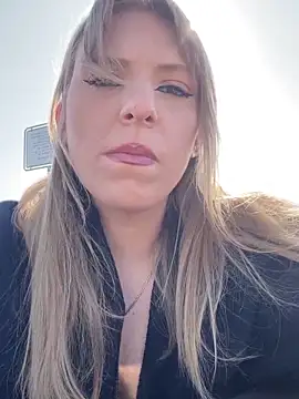 TiffyRose online show from March 5, 2026, 12:02 pm