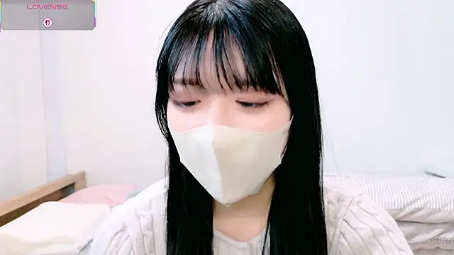 natsuka-chan online show from March 28, 2026, 4:35 am