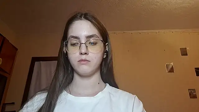 Katelemon online show from March 25, 2026, 2:38 pm