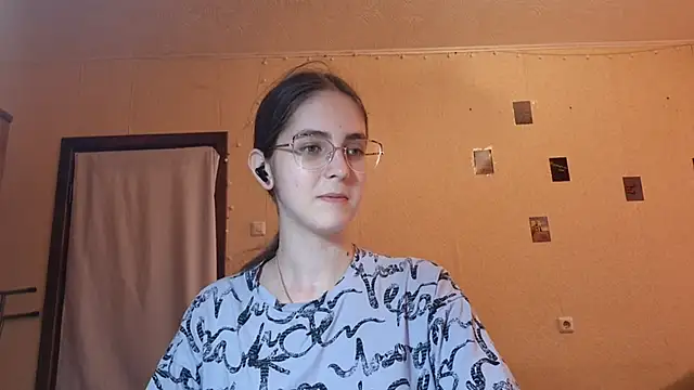 Katelemon online show from June 30, 2026, 9:31 am