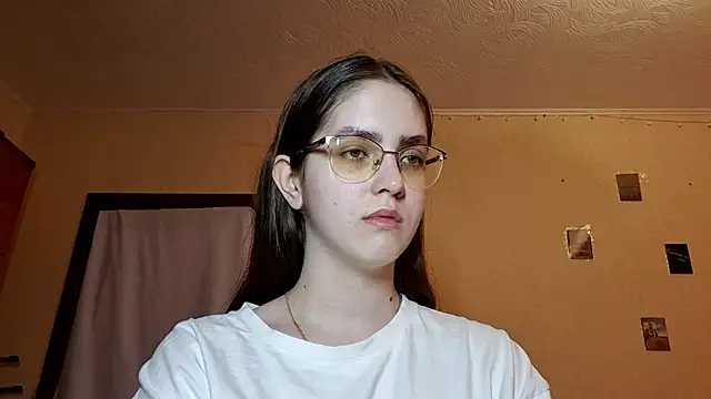 Katelemon online show from April 2, 2026, 7:26 am