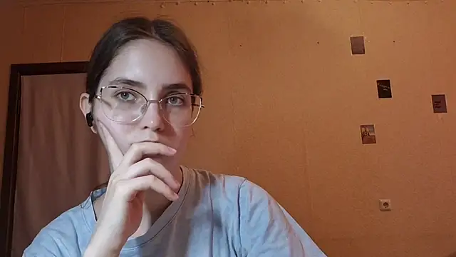 Katelemon online show from July 20, 2026, 1:13 pm