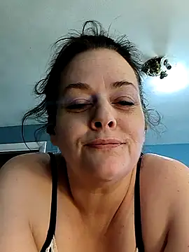 sexyhotcheryl online show from April 18, 2026, 8:31 pm