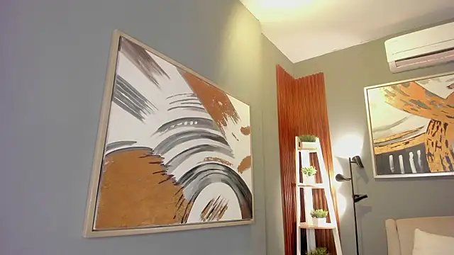 cailing  online show from March 11, 2026, 10:53 am