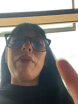 Snapshot of susi_chimm chatting on July 11, 2026, 3:56 pm susi chimm online show from July 11, 2026, 3:56 pm