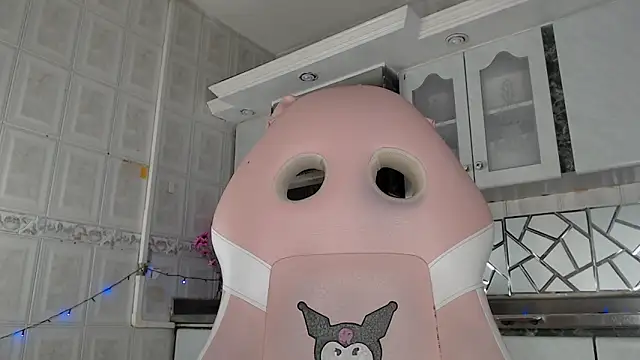 Snapshot of CrisOzzz chatting on February 24, 2026, 7:59 pm CrisOzzz online show from February 24, 2026, 7:59 pm