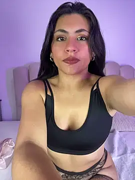 Snapshot of celeste_z chatting on July 10, 2026, 12:38 pm celeste z online show from July 10, 2026, 12:38 pm