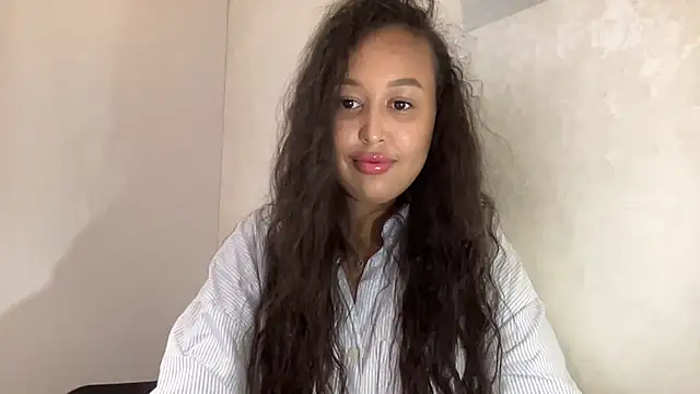Dana 005 online show from July 22, 2026, 7:16 pm