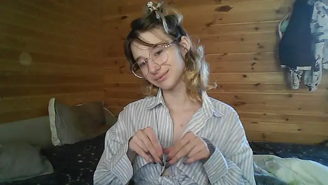 Snapshot of Silva-Tailll chatting on June 4, 2026, 4:55 pm Silva-Tailll online show from June 4, 2026, 4:55 pm