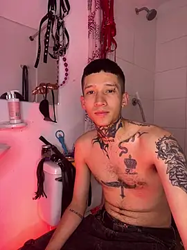 alexhotnice online show from April 19, 2026, 4:02 am