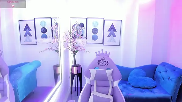 Chloe meoww online show from July 31, 2026, 12:04 pm