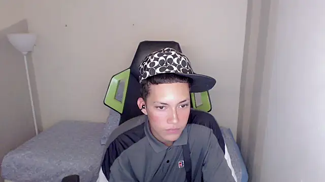 Street poemm  online show from March 26, 2026, 9:02 pm