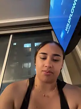 Eyssha online show from March 5, 2026, 2:19 am