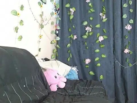 powderblu69 online show from March 27, 2026, 9:27 pm