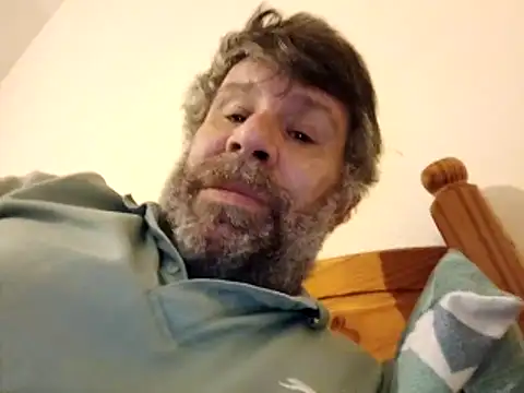 stud2512 online show from March 1, 2026, 4:29 pm