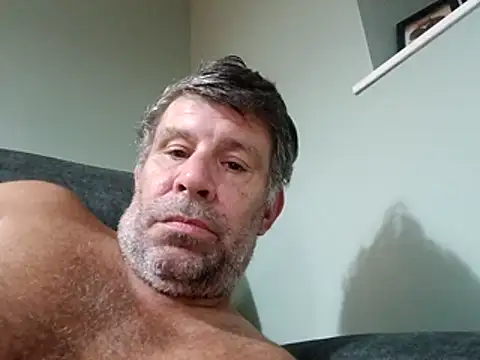 Snapshot of stud2512 chatting on July 16, 2026, 9:12 pm stud2512 online show from July 16, 2026, 9:12 pm