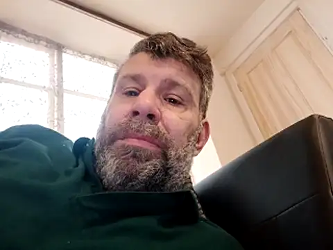 stud2512 online show from March 26, 2026, 9:29 am