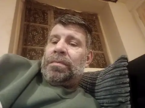 stud2512 online show from April 7, 2026, 9:27 pm