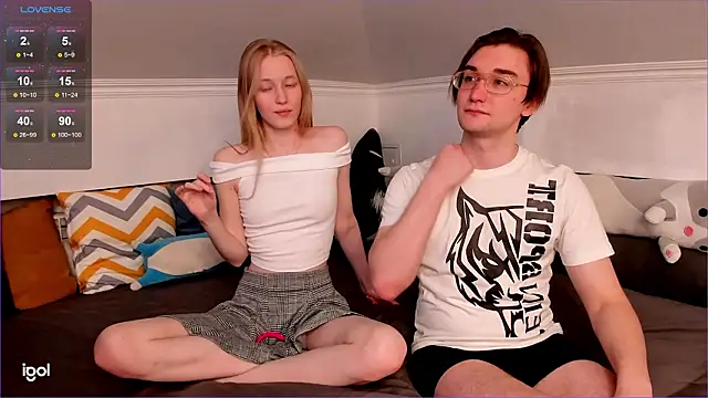 Snapshot of EliteEross chatting on February 21, 2026, 2:08 pm EliteEross online show from February 21, 2026, 2:08 pm