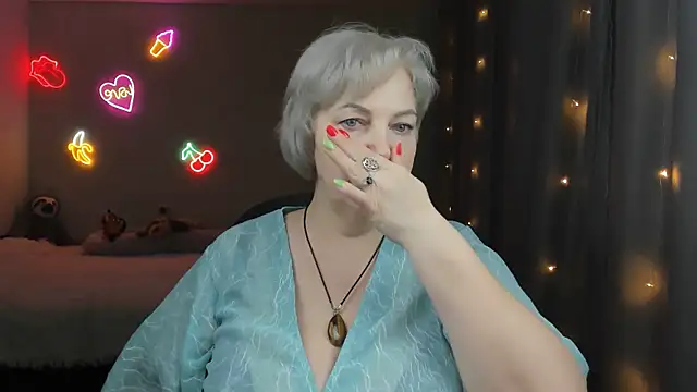 Mary-Leee online show from April 3, 2026, 9:05 am