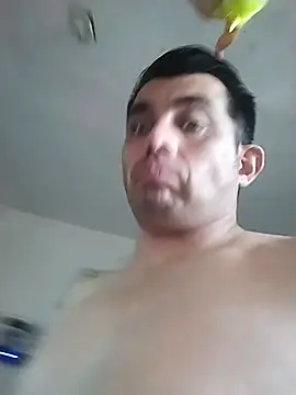 Snapshot of manuel4200 chatting on June 6, 2026, 2:00 pm manuel4200 online show from June 6, 2026, 2:00 pm