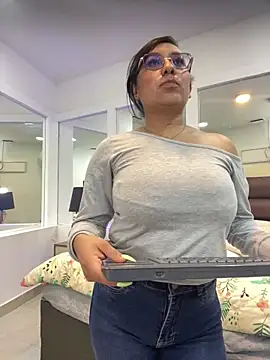 Melie me online show from March 5, 2026, 11:07 am