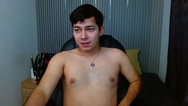 Julian Smith21 online show from April 9, 2026, 12:34 am