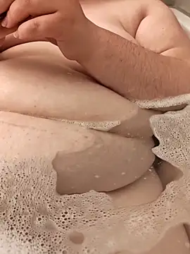 TwilledOverbite online show from April 10, 2026, 6:26 pm