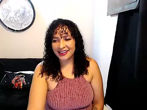 Snapshot of Nerea_Boolsara8 chatting on May 6, 2026, 12:14 am Nerea Boolsara8 online show from May 6, 2026, 12:14 am