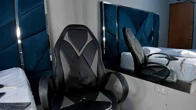 Keitty Rose online show from April 7, 2026, 6:54 pm