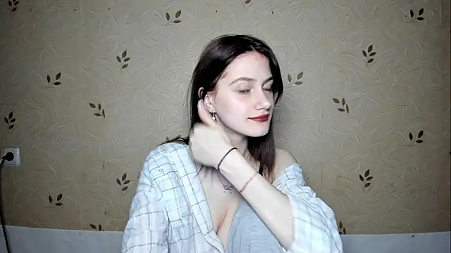 NicoleDaviss online show from February 24, 2026, 8:21 pm