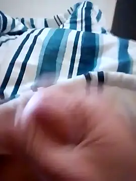 Wankwithme1984 online show from July 24, 2026, 12:17 am